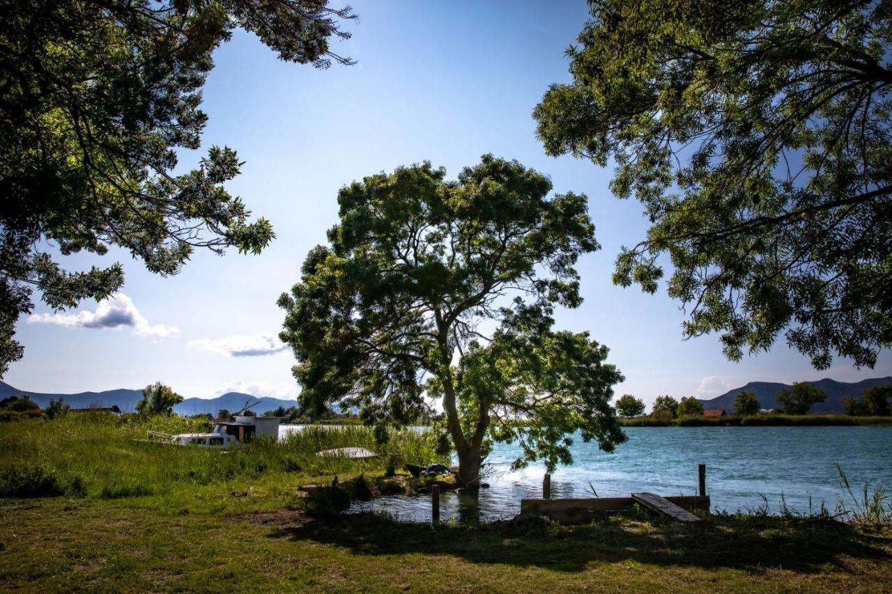 Apartment Neretva Dream Komin  Bagian luar foto